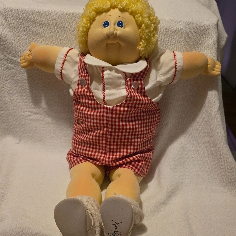 SOLD CPK DUDE Xavier Roberts Soft Sculpture Little People Cabbage Patch Doll.